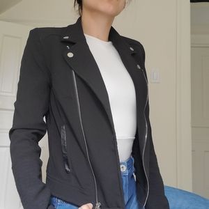 Dynamite Luxe Blazer
